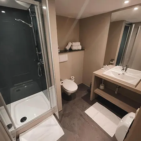 La Pomme D'or 3* أودينارد
